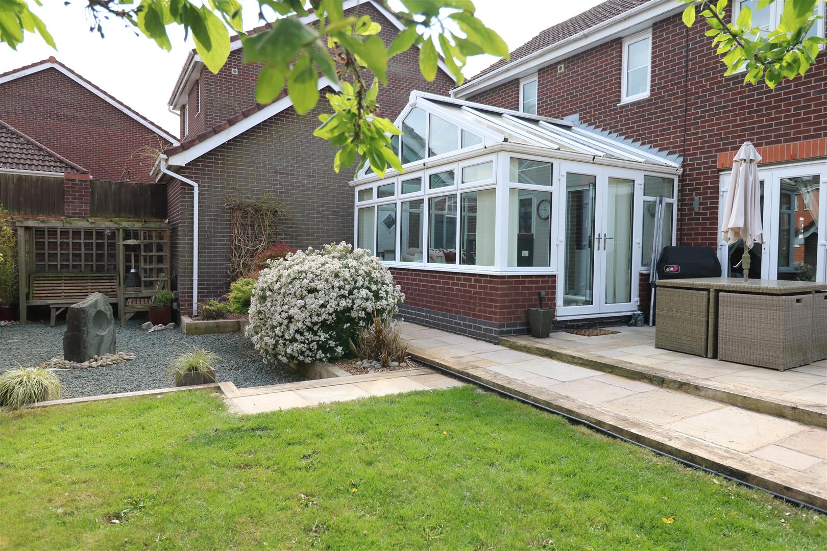3 bed property in Topaz Close, Stoke-On-Trent